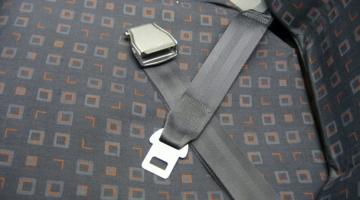 В автобусах могут стать обязательными пассажирские ремни безопасности