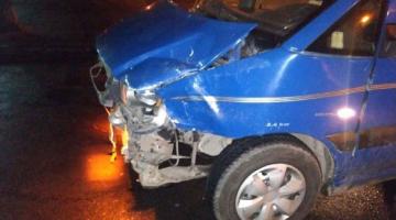 В Ровно мужчина на угнанном автомобиле попал в два ДТП
