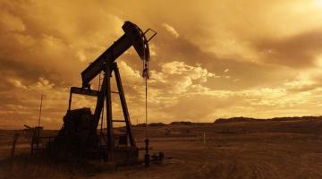 Почему штормит мировой рынок нефти и что будет с ценами