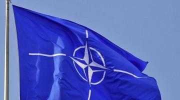 Порошенко: в документах НАТО Россию впервые признали агрессором